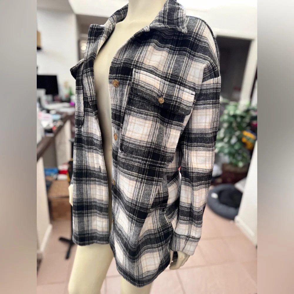 Banana Republic Women Plaid Flannel Shirt Jacket wWith Pockets Button Up SMALL - Picture 10 of 16